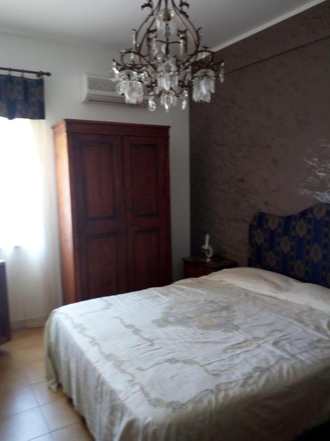B B Casa Vacanze Il Pino Di Pino 라스카리 외부 사진